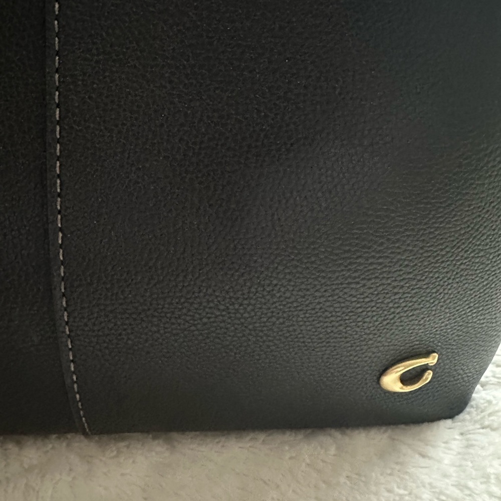 Coach Black Leather Shoulder Bag large Lana